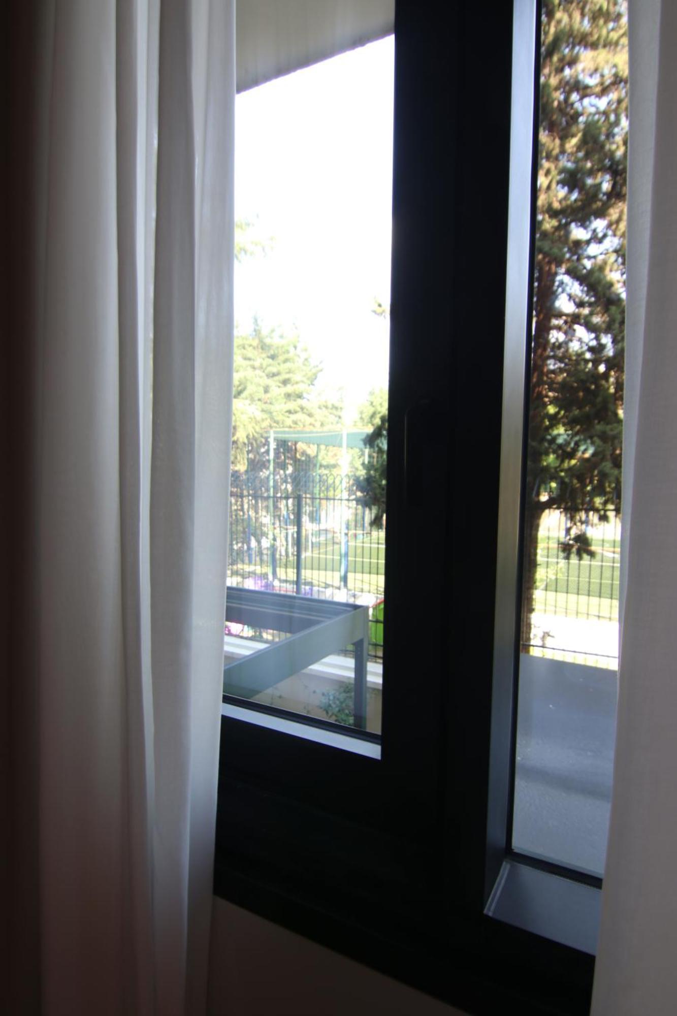 Boutique Adelar * Tirana